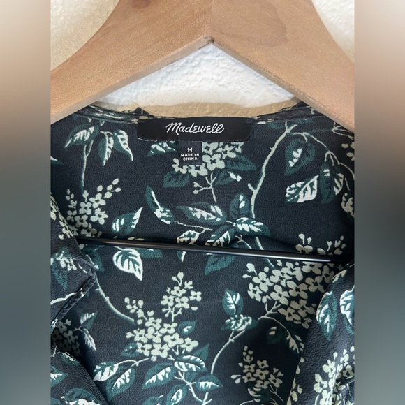 Madewell Silk Ruffle-Hem Wrap Top in Antique Flora Medium - Picture 5 of 10